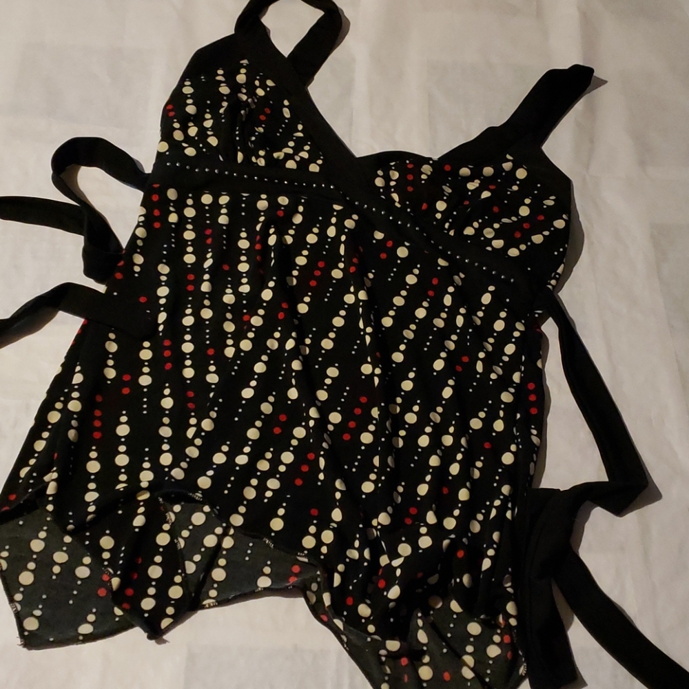 Sleeveless crop top